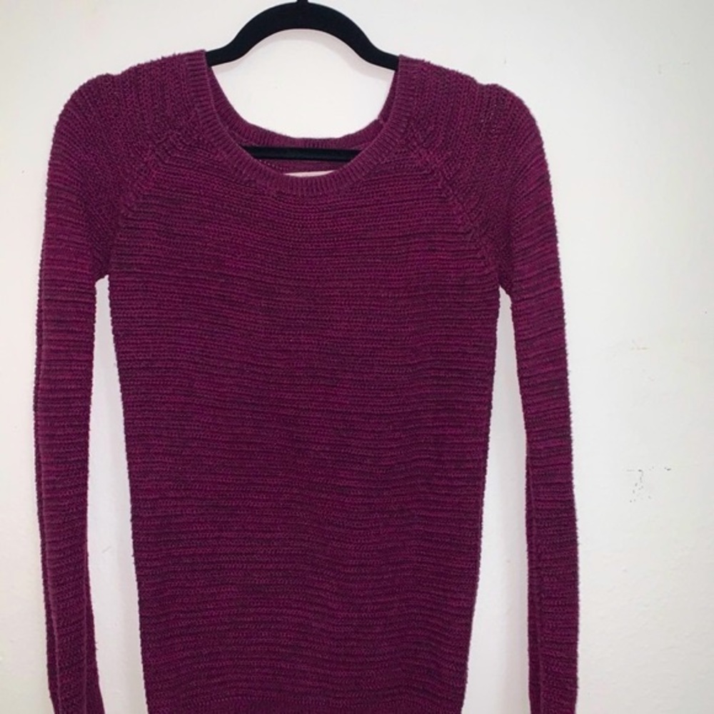 Ann Taylor loft maroon-ish color sweater can